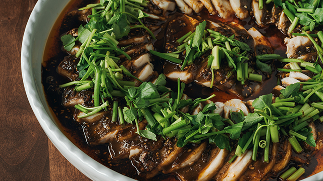 黒胡麻よだれ鶏