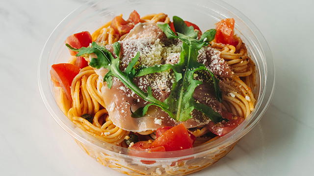 生ハムとトマトの冷製パスタ