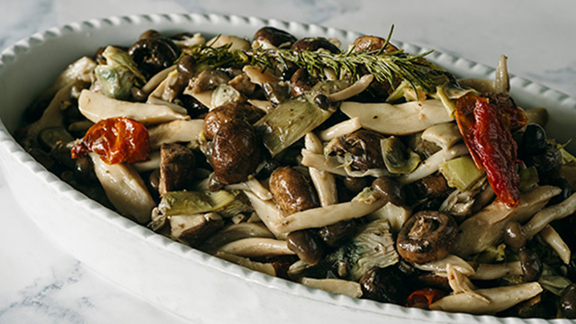 アーティチョークとキノコのマリネ