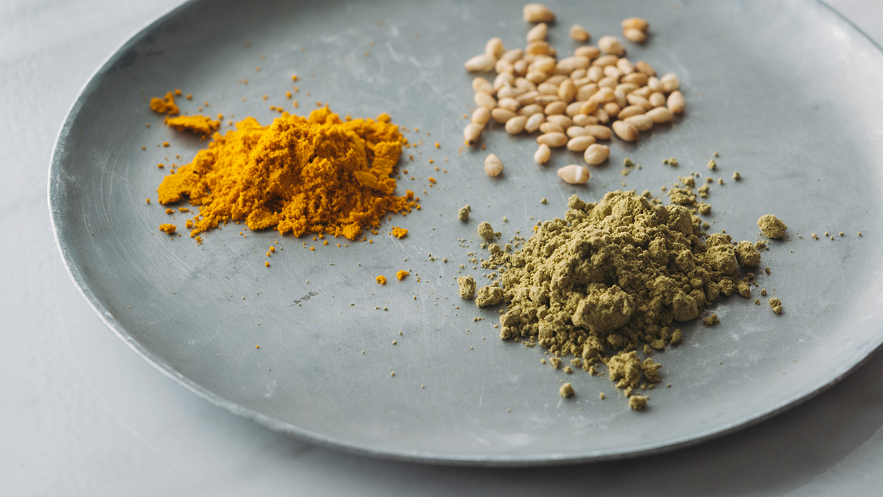 素材が織りなす、野菜と果実のスムージー