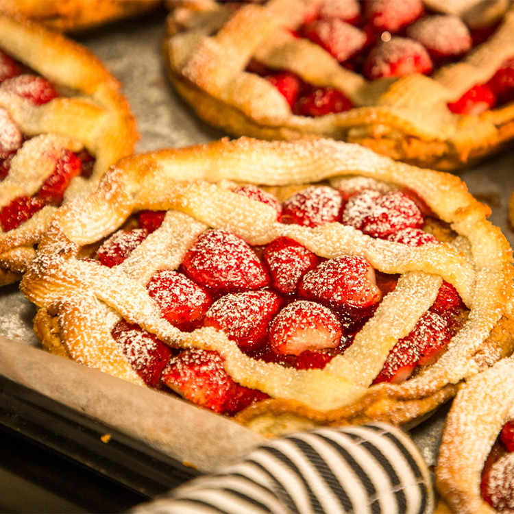 BAKED FRUIT PIE