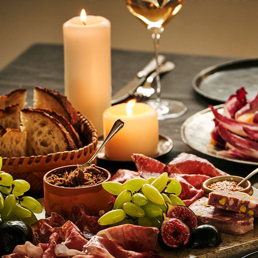 ホリデーを囲む食卓