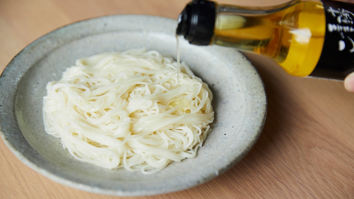 香ばし白身魚の万能みそだれ素麺のつくり方