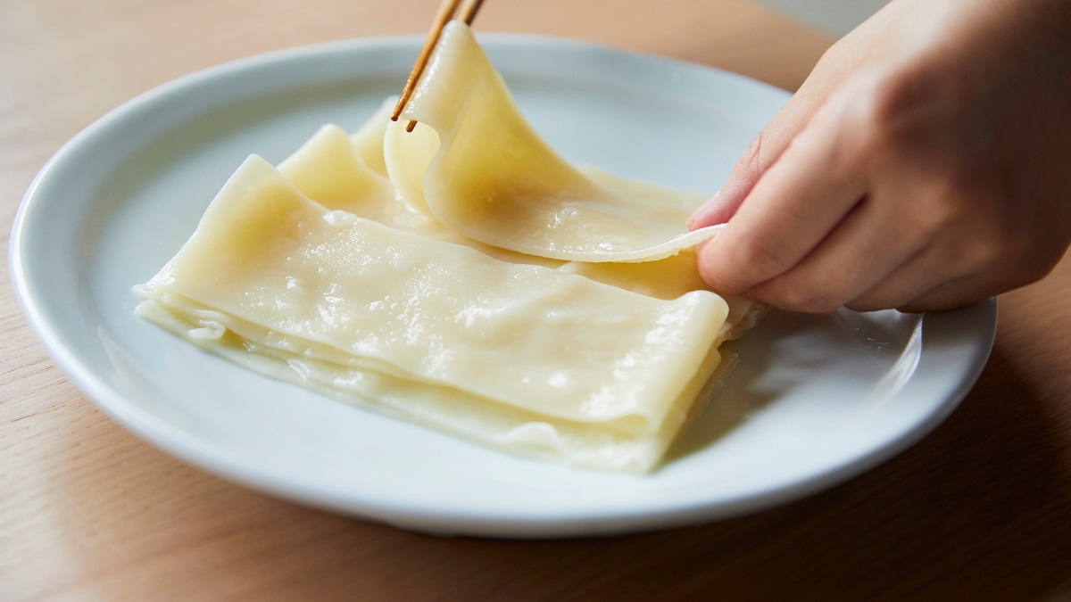 茹で鶏のごまだれひもかわうどんのつくり方