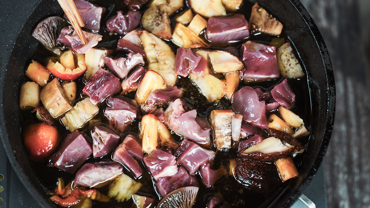 繊細な狩猟者が引き⾦を引く時