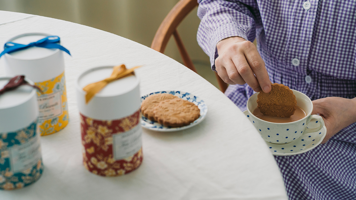 福田里香さんとともにつくった「ティービスケット」