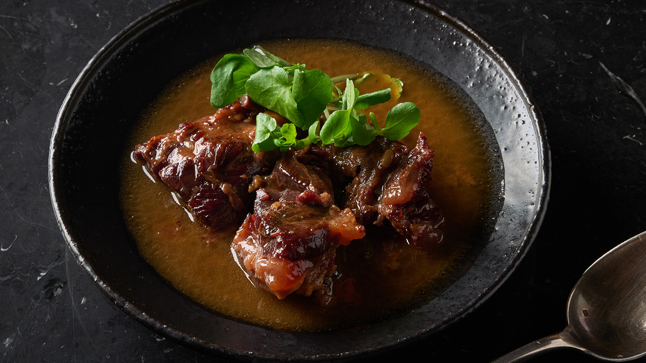 放牧牛ブラウンソース煮込み