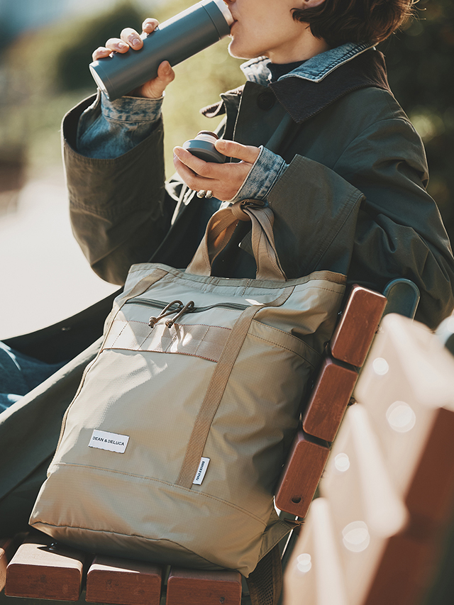 DEAN & DELUCA 特別仕様のサイドポケット