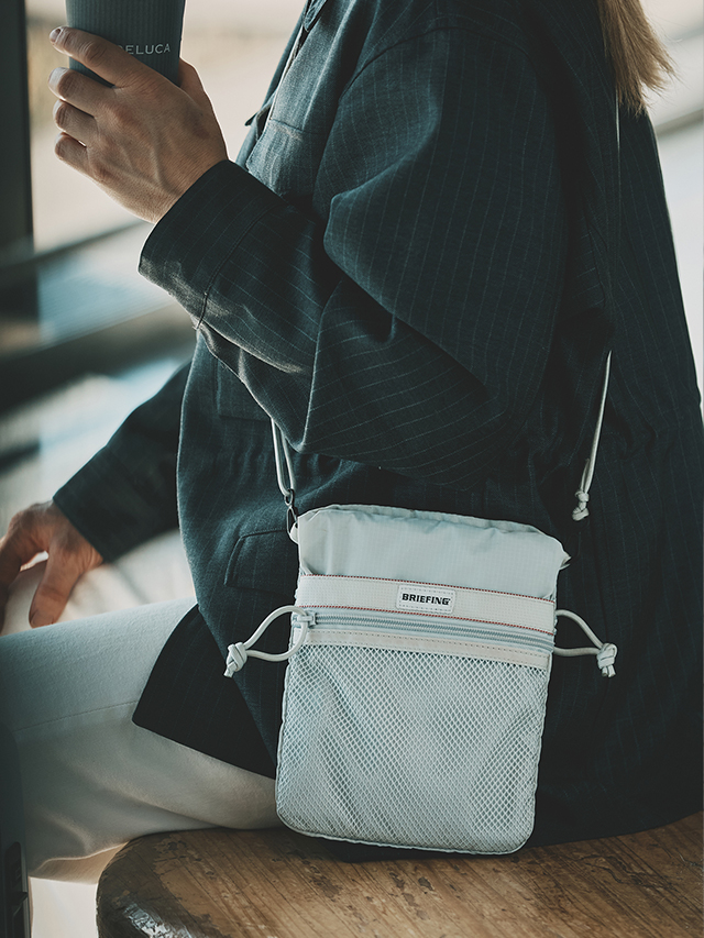 サコッシュトートバッグ