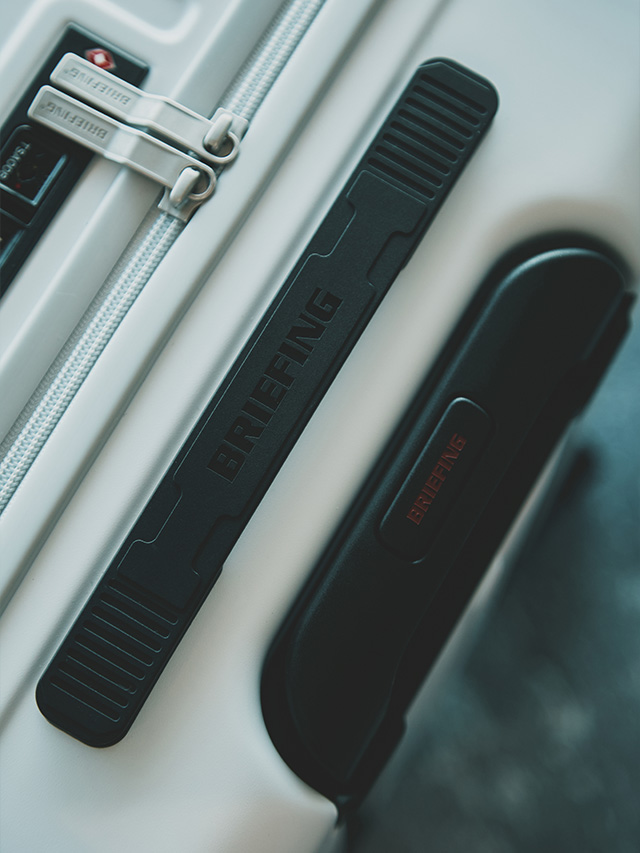 トラベルキャリーケース