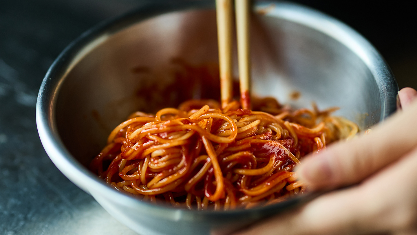 『こまや』特製のたれでたのしむ半生麺セット
