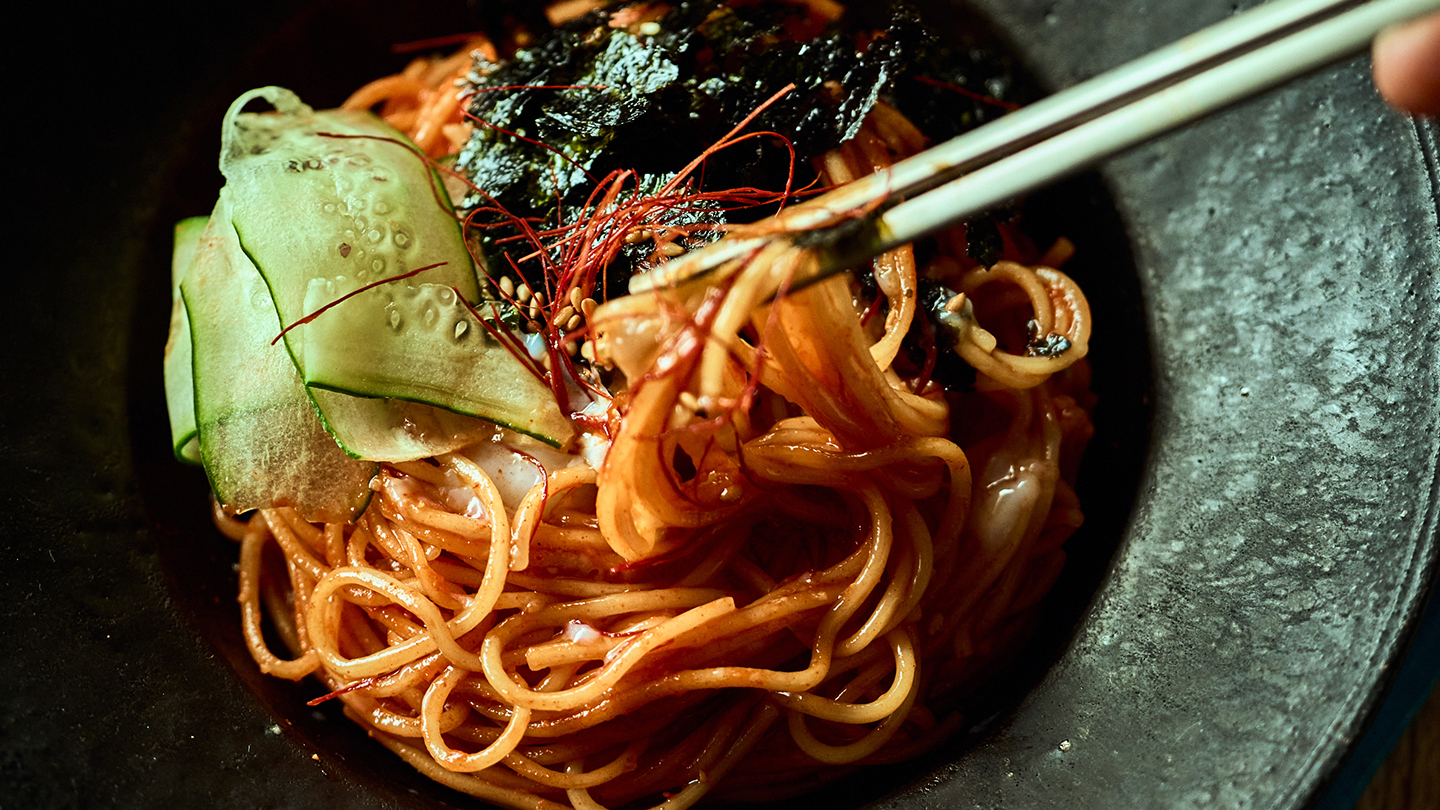 『こまや』特製のたれでたのしむ半生麺セット