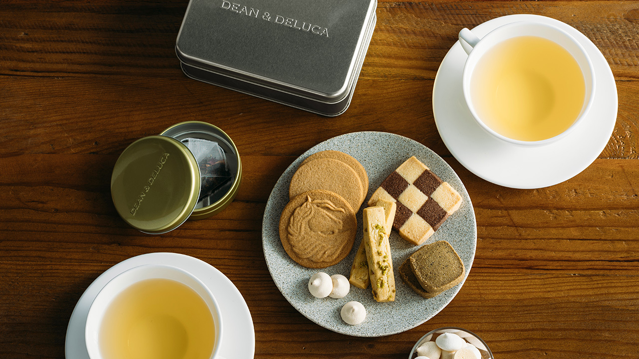 午（うま）にちなんだクッキー缶