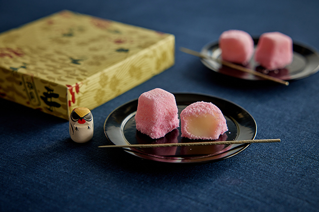 うその餅 紅梅色