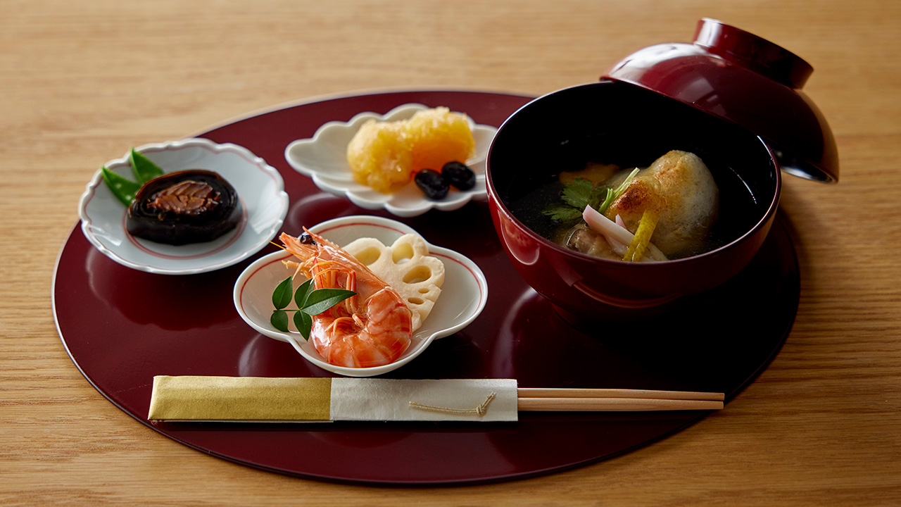 新年の食事を銘々でたのしめるうつわ
