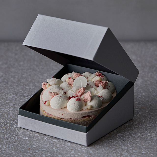 アイスクリームケーキ ストロベリーティラミス