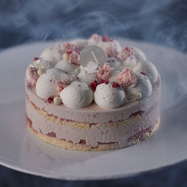 アイスクリームケーキ ストロベリーティラミス