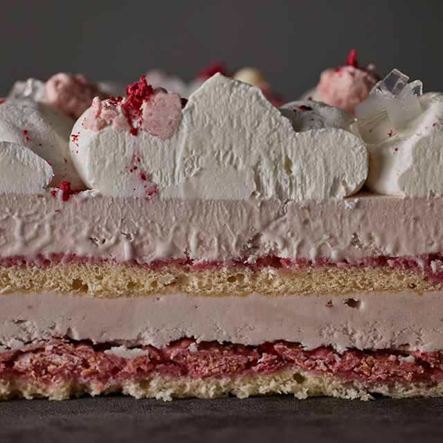 アイスクリームケーキ ストロベリーティラミス