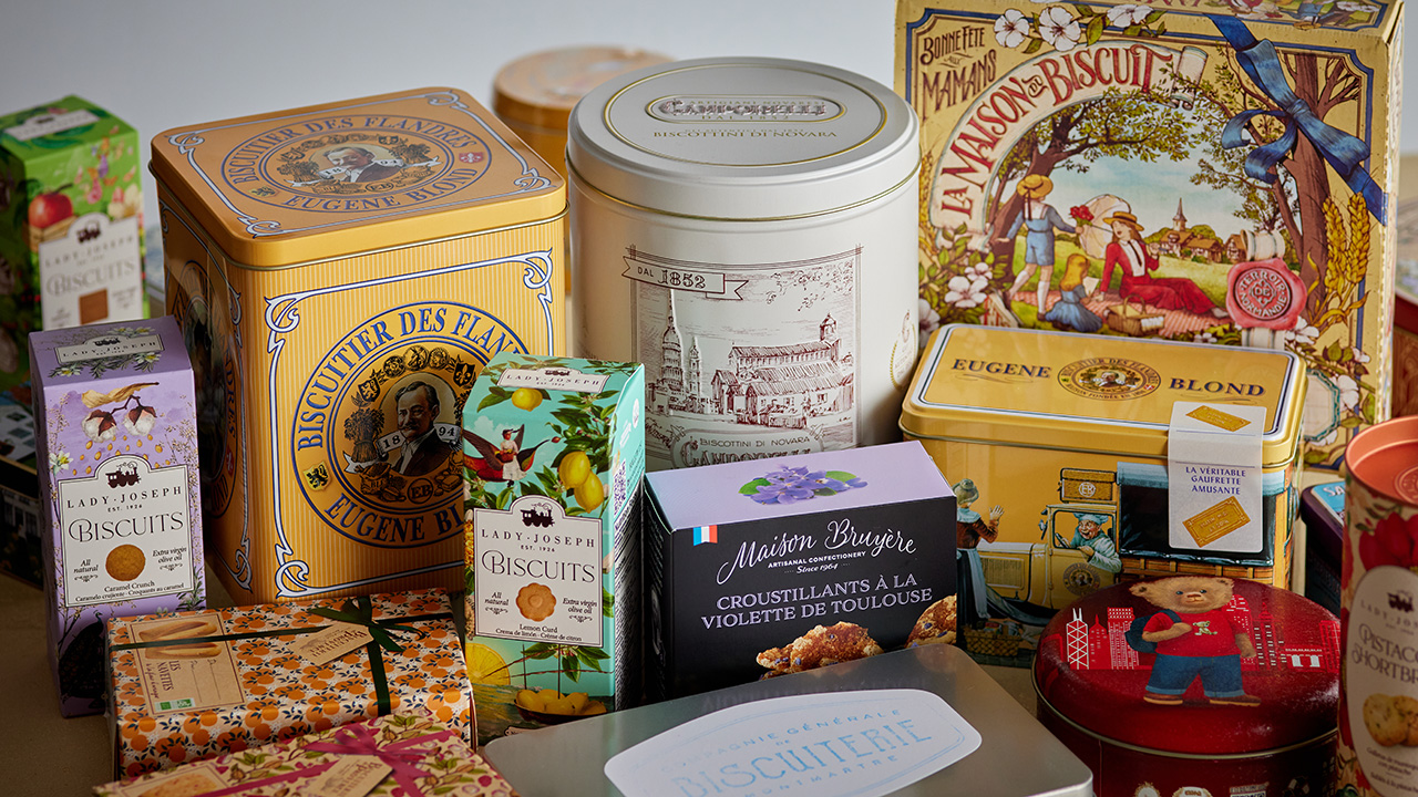 ビスキュイトリーから届く個性豊かな缶と伝統焼き菓子