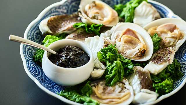 はまぐりと鯛のアクアパッツァ風