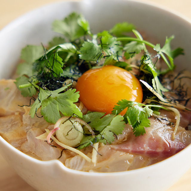 「万能香味だれ」でつくる鯛丼