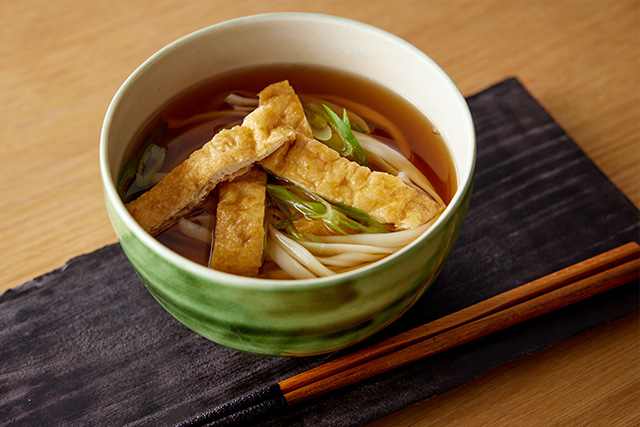 京のきつねうどん 花鰹と利尻昆布の一番だし入り