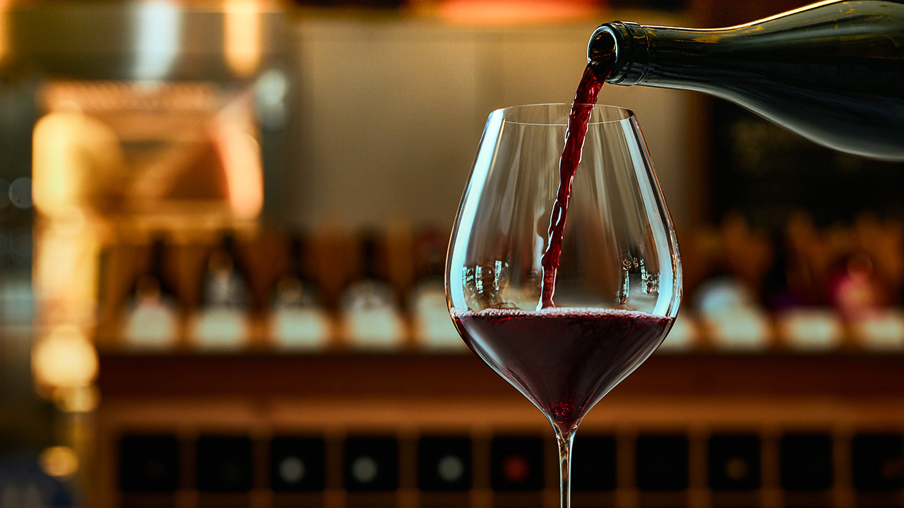 THE WINE STORE