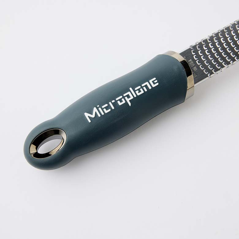 (美品)ATOMIC M2 tron161cm☆☆超カッコいい美品ブーツATOMIC HAWX80 27～27.5cm☆ストックROSSIGNOL110cm☆カービングスキーセット◆袋付 前金制⁄代引き注文不可商品アベンジャーズ ムービー・マスターピース