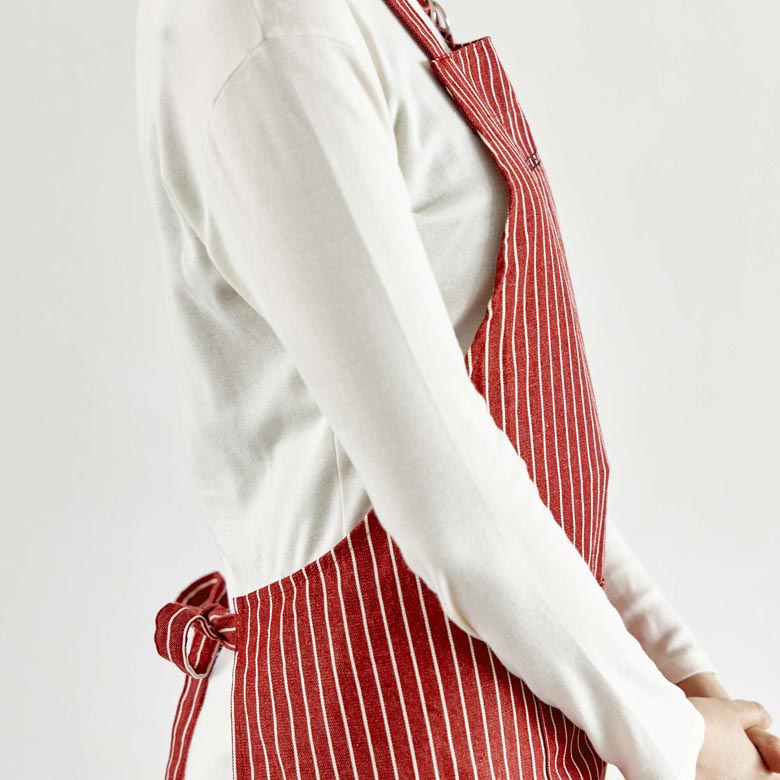季節限定＞フルエプロンレッド ストライプ| DEAN & DELUCA【公式】