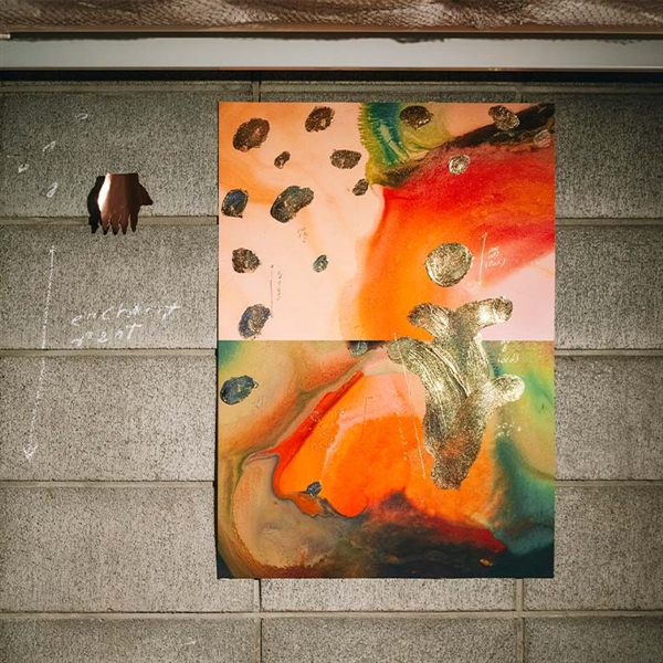 poster （hug hands）」ooka47| DEAN & DELUCA【公式】