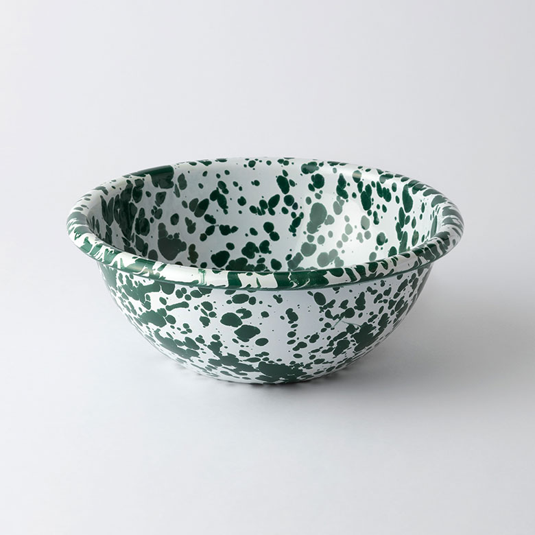 アウトドアシーンで役立つ、エナメルウェア『CROW CANYON HOME（クロウ